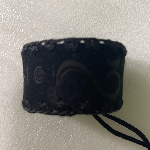 4 leather bracelets - Picture 5 of 10